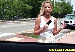 女の子は猫を擦った。 えろ 動画 一徹