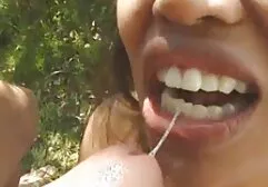 お尻に黒い手足を拾うのは簡単です。 鈴木 一徹 の エロ 動画